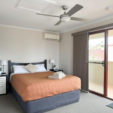 Port Vincent Motel & Apartments ภายนอก รูปภาพ