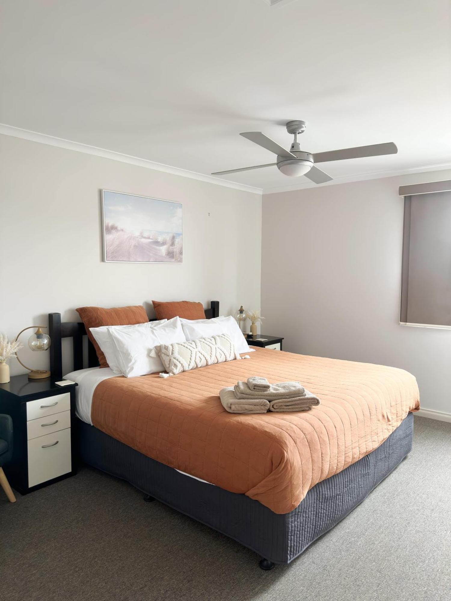 Port Vincent Motel & Apartments ภายนอก รูปภาพ